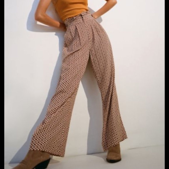 Urban Outfitters Pants - Urban Outfitters wide leg flare pant sz 2♦️